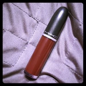 NWOT M.A.C retro matte liquid lipcolour